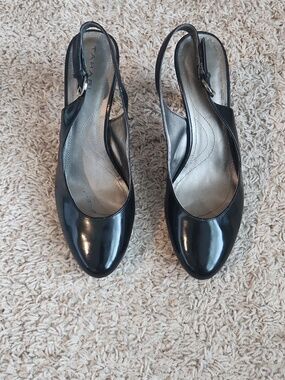 Tahari Black Patent Sling Back Heels
